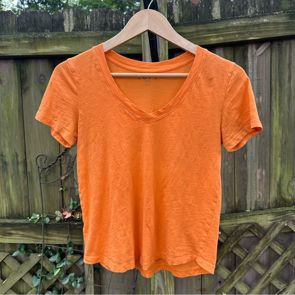 Loft V-Neck Short‎ Sleeve Essential T-Shirt Orange Size Extra Small